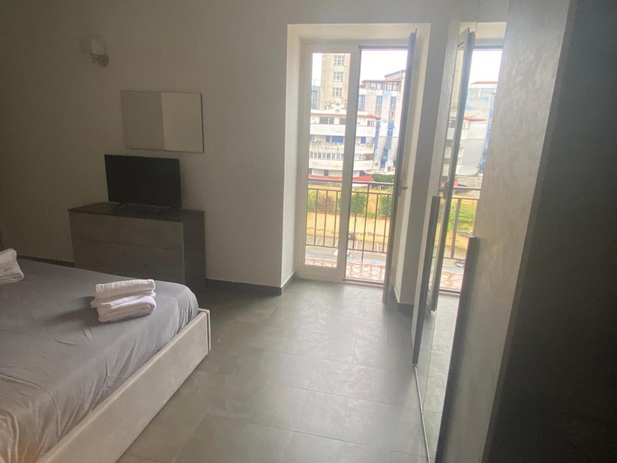 נאפולי Apartment Tre Regine מראה חיצוני תמונה